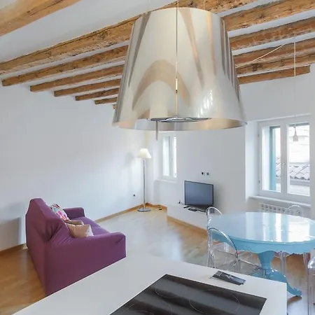 Triestevillas Cavazzeni Atelier, 2 Bedroom Design 아파트 *